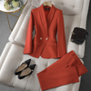 Caro - Tweedelig dameskostuum met blazer en broek