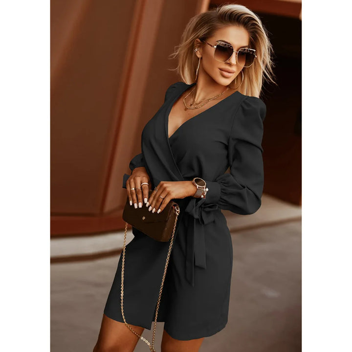 Ribgebreide Mini Jurk met Front Twist en Puff Mouwen