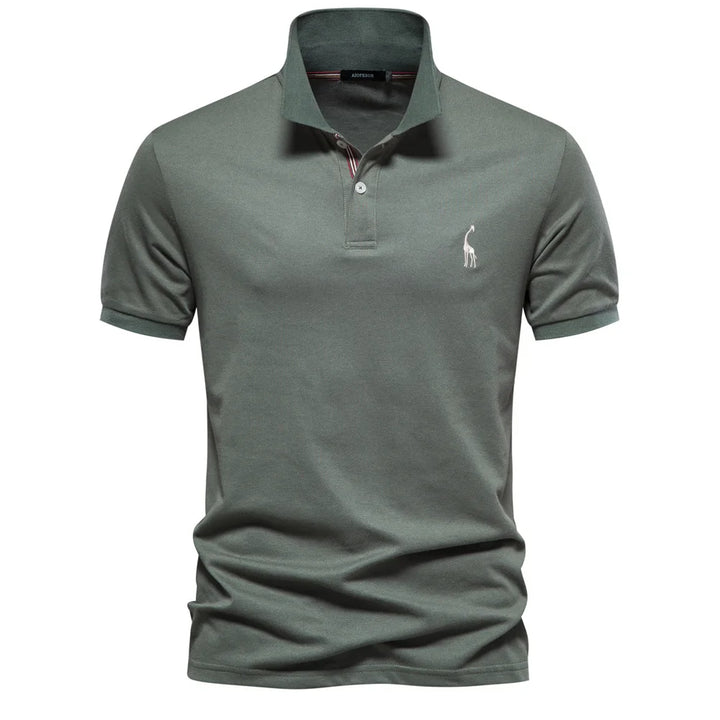Caleb – Luxe Katoenen Polo met Hertenborduursel